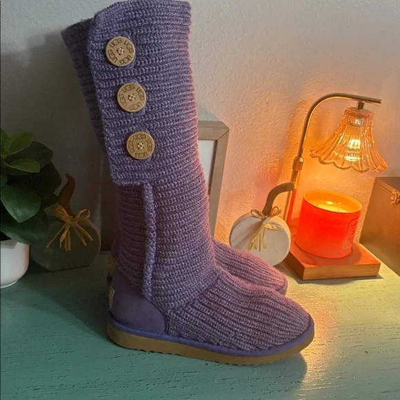 UGG Purple Knit Boots SZ 8 box 141 - Picture 2 of 4
